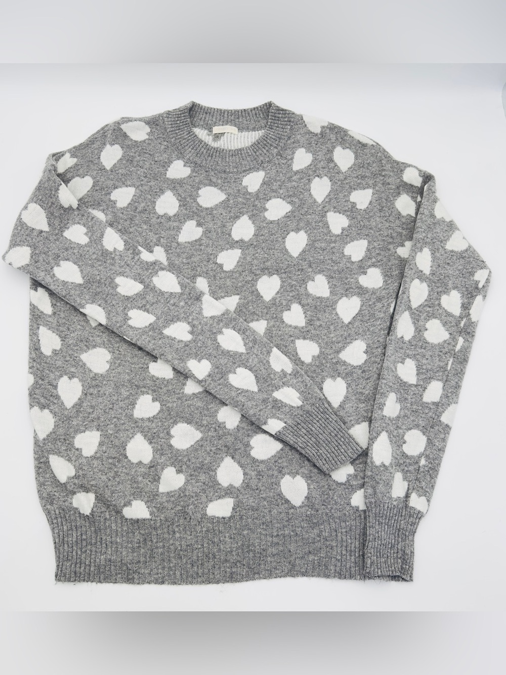 Women's Gray Heart Pattern Crewneck Sweater